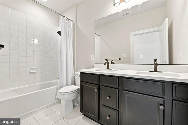 730 QUARRY POINT RD, Malvern, PA 19355