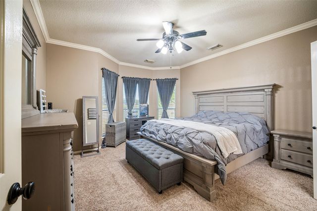 1205 28th Avenue N, Texas City, TX 77590