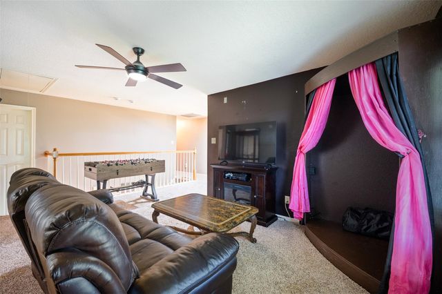 1205 28th Avenue N, Texas City, TX 77590