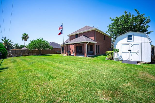 1205 28th Avenue N, Texas City, TX 77590