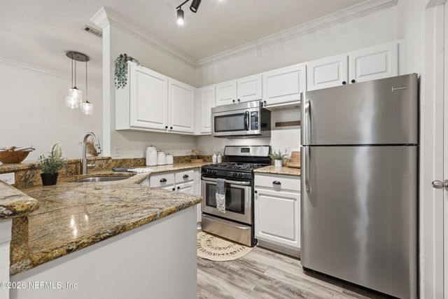 13810 SUTTON PARK Drive N 828, Jacksonville, FL 32224