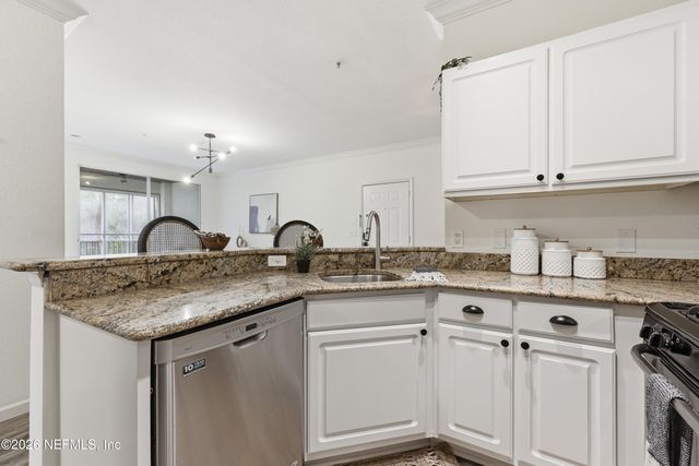 13810 SUTTON PARK Drive N 828, Jacksonville, FL 32224