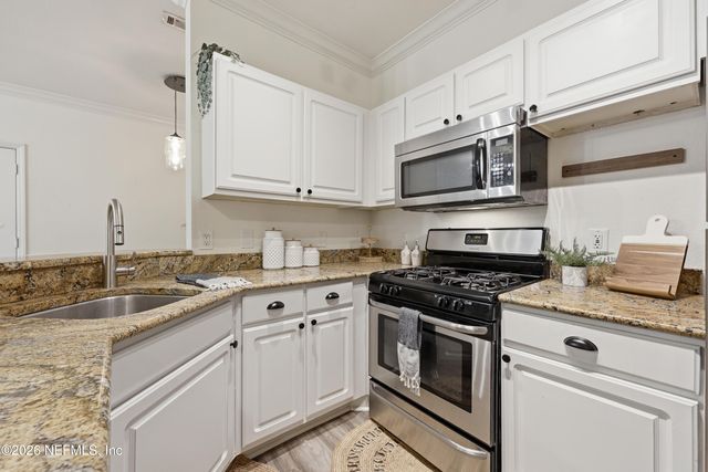 13810 SUTTON PARK Drive N 828, Jacksonville, FL 32224