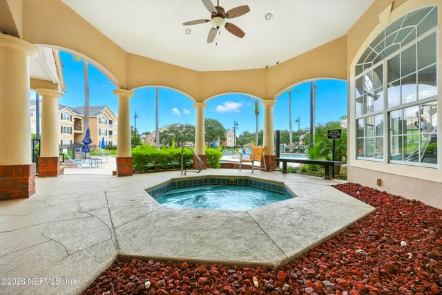 13810 SUTTON PARK Drive N 828, Jacksonville, FL 32224