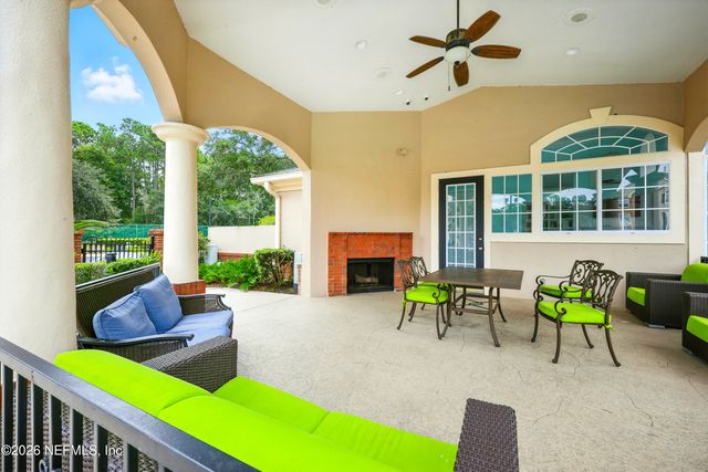 13810 SUTTON PARK Drive N 828, Jacksonville, FL 32224