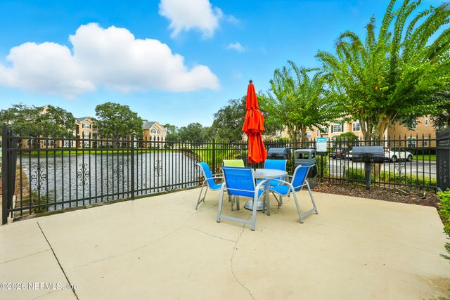 13810 SUTTON PARK Drive N 828, Jacksonville, FL 32224