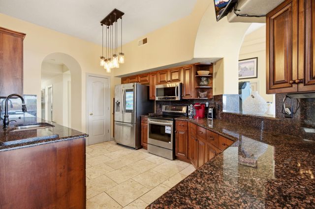 9232 Masini Lane NW, Albuquerque, NM 87114