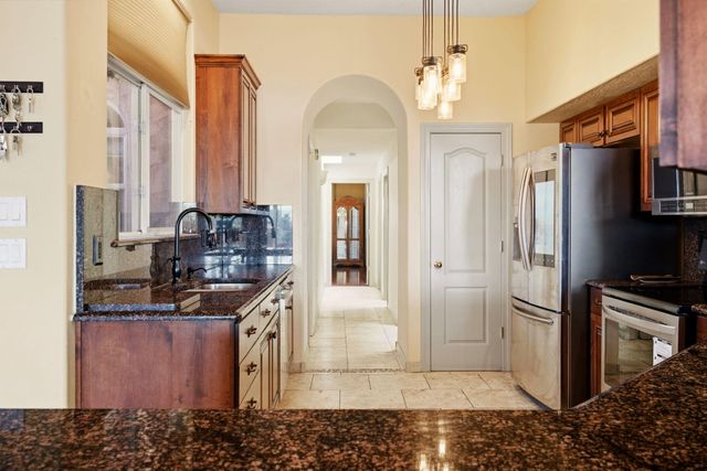 9232 Masini Lane NW, Albuquerque, NM 87114