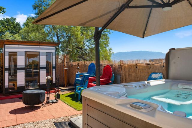 9232 Masini Lane NW, Albuquerque, NM 87114