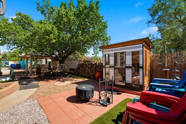 9232 Masini Lane NW, Albuquerque, NM 87114