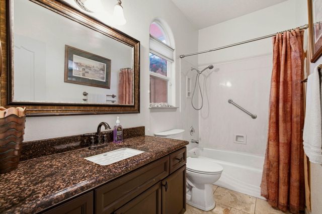 9232 Masini Lane NW, Albuquerque, NM 87114