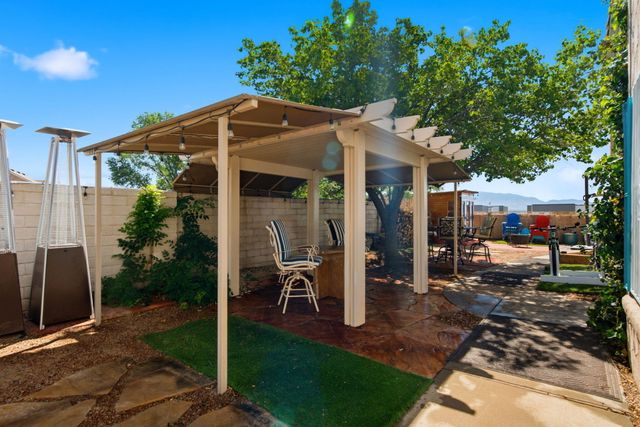 9232 Masini Lane NW, Albuquerque, NM 87114