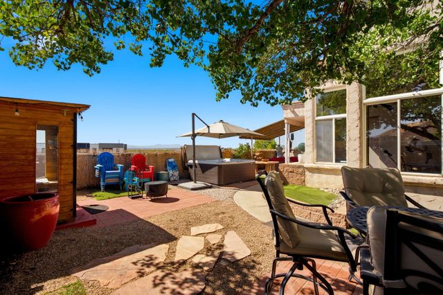 9232 Masini Lane NW, Albuquerque, NM 87114