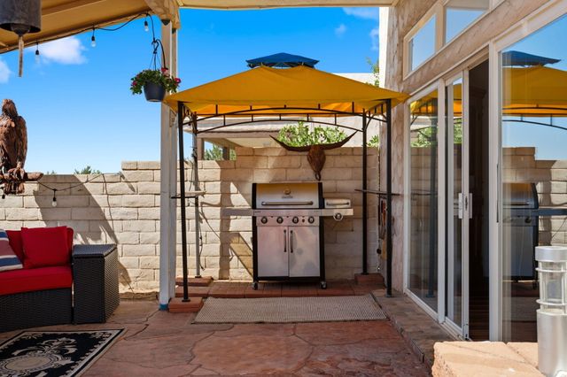 9232 Masini Lane NW, Albuquerque, NM 87114