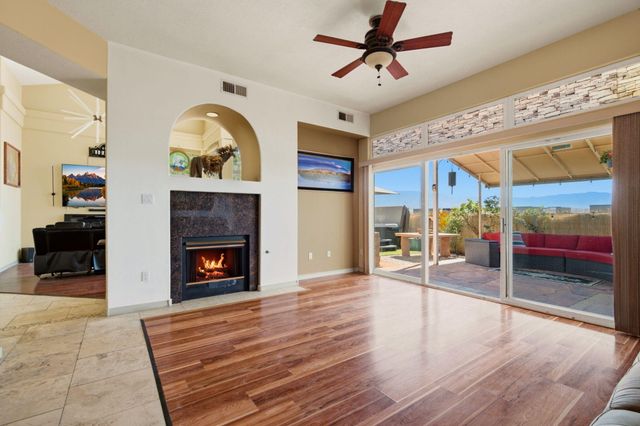 9232 Masini Lane NW, Albuquerque, NM 87114