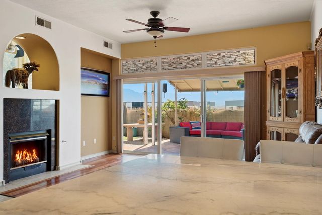 9232 Masini Lane NW, Albuquerque, NM 87114