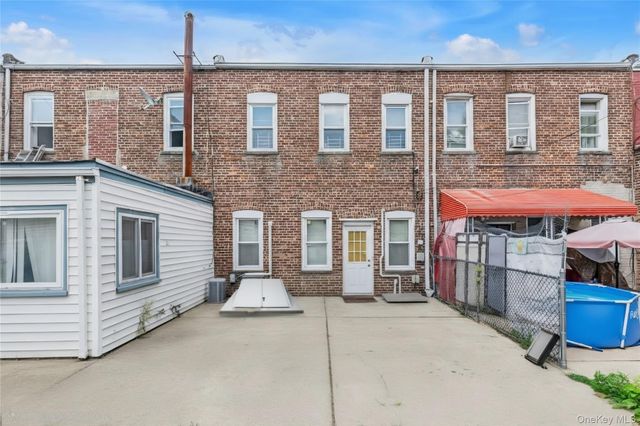 322 Jericho Turnpike, Floral Park, NY 11001