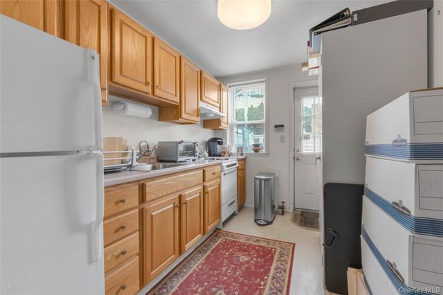 322 Jericho Turnpike, Floral Park, NY 11001