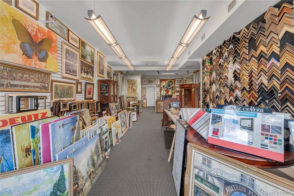 322 Jericho Turnpike, Floral Park, NY 11001 — photo 3