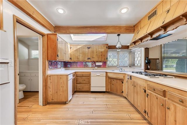 4771 Vista De Oro, Woodland Hills, CA 91364