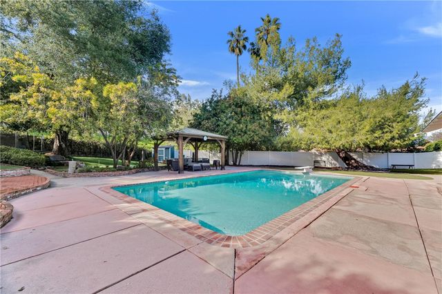 4771 Vista De Oro, Woodland Hills, CA 91364