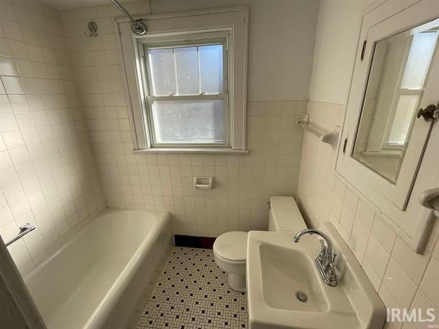 715 S Henderson Street, Bloomington, IN 47401