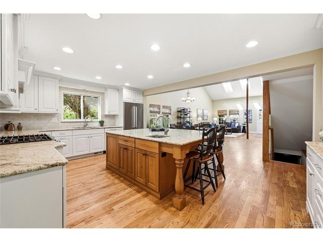 3056 E Hinsdale Ave, Centennial, CO 80122