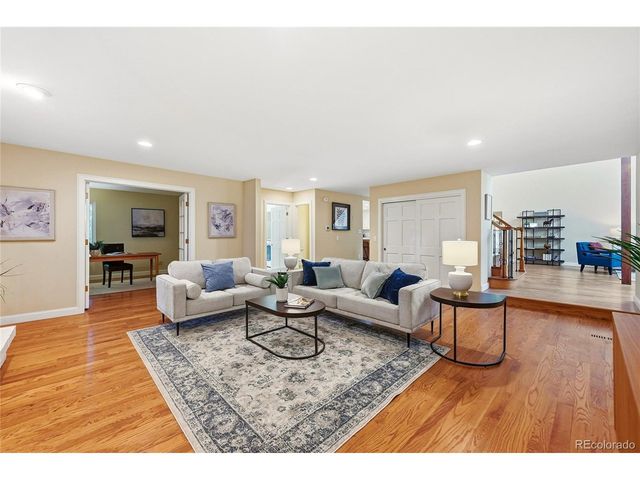 3056 E Hinsdale Ave, Centennial, CO 80122