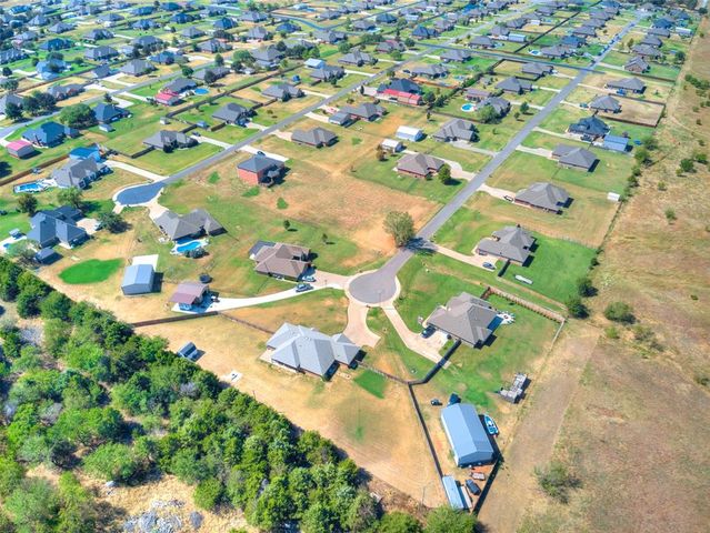 4500 Hillside Lane, Edmond, OK 73025