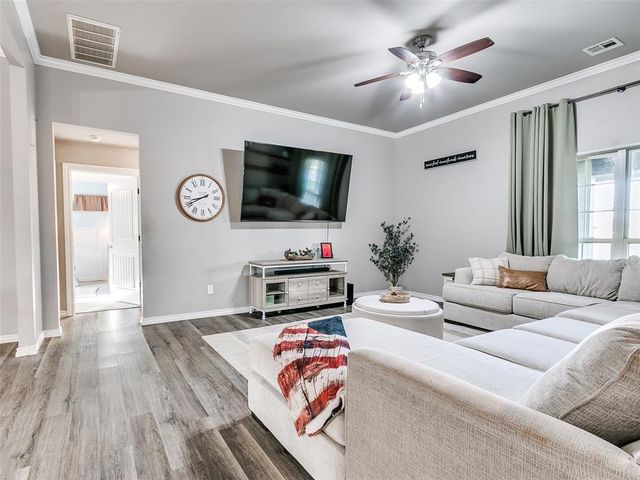 4500 Hillside Lane, Edmond, OK 73025