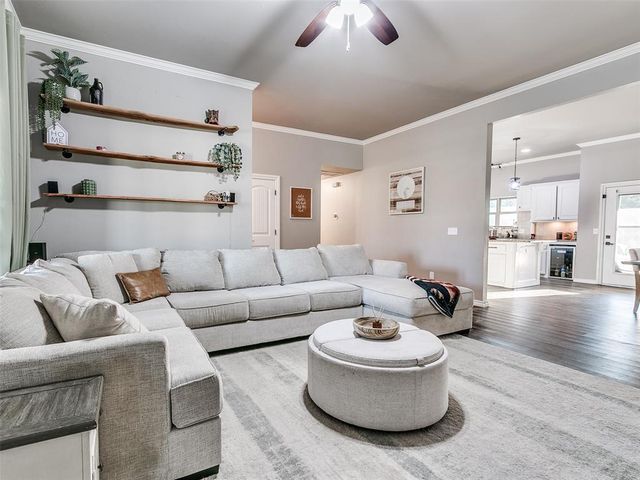4500 Hillside Lane, Edmond, OK 73025