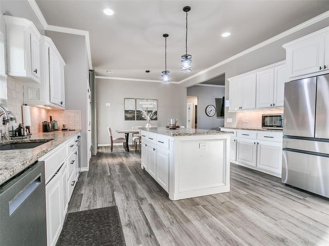 4500 Hillside Lane, Edmond, OK 73025