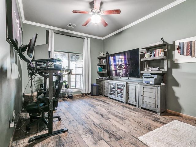 4500 Hillside Lane, Edmond, OK 73025
