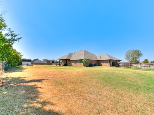 4500 Hillside Lane, Edmond, OK 73025