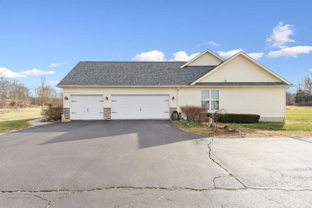 3283 Macedonia Rd, Tate Twp, OH 45106