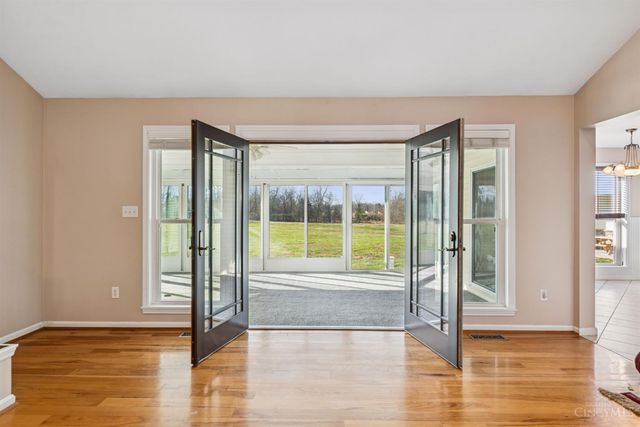 3283 Macedonia Rd, Tate Twp, OH 45106