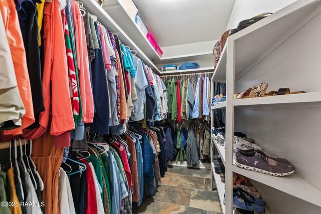 126 Heathwood Drive, Broussard, LA 70518