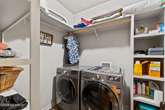 126 Heathwood Drive, Broussard, LA 70518