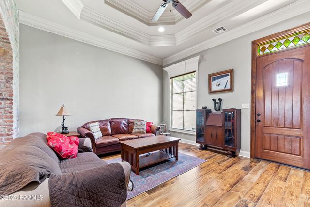 126 Heathwood Drive, Broussard, LA 70518