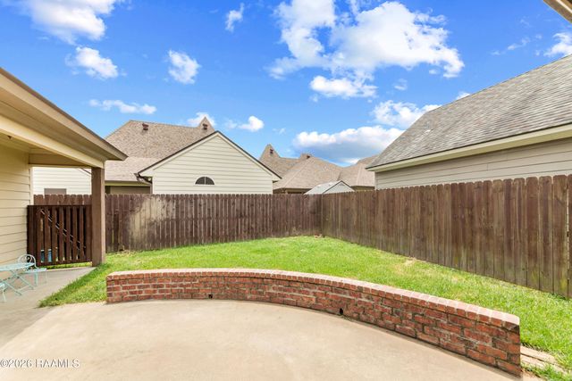 126 Heathwood Drive, Broussard, LA 70518