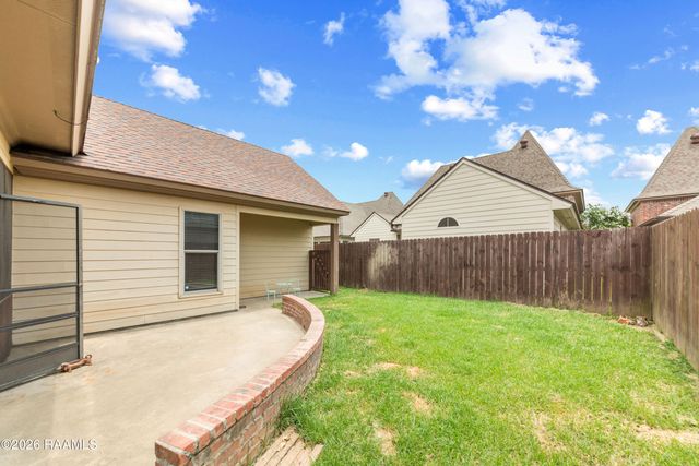 126 Heathwood Drive, Broussard, LA 70518