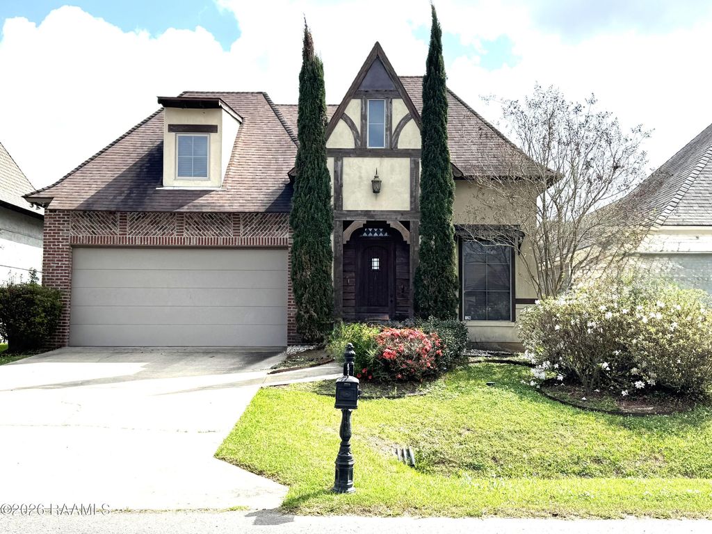 126 Heathwood Drive, Broussard, LA 70518
