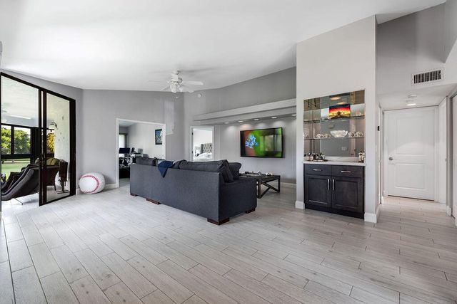 15941 LOCH KATRINE Trail 7003, Delray Beach, FL 33446