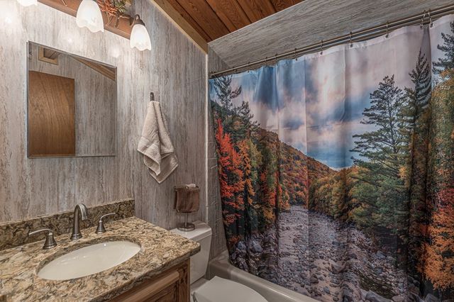 1110 Lonesome Pine Road, Murphy, NC 28906