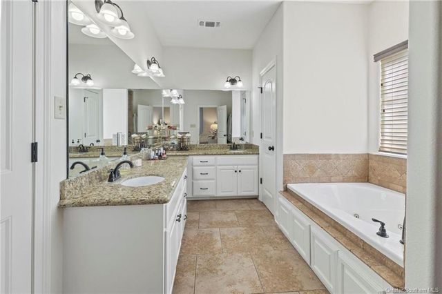 5122 W Worthington Drive, Lake Charles, LA 70605