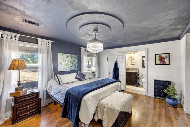 2075 Center Valley Road, Russellville, AR 72802