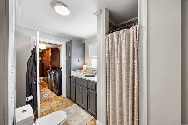 2075 Center Valley Road, Russellville, AR 72802