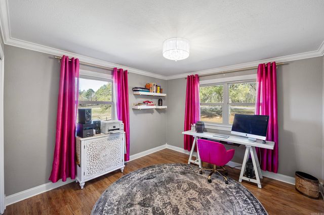 2075 Center Valley Road, Russellville, AR 72802