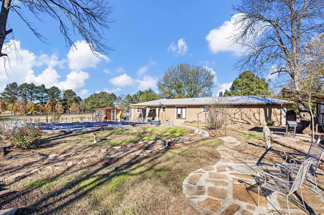 2075 Center Valley Road, Russellville, AR 72802