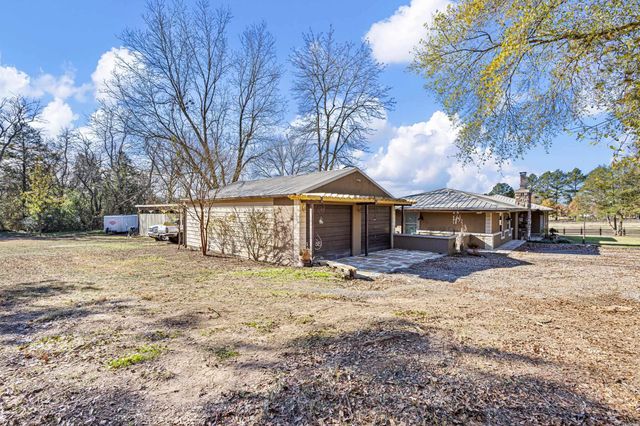 2075 Center Valley Road, Russellville, AR 72802